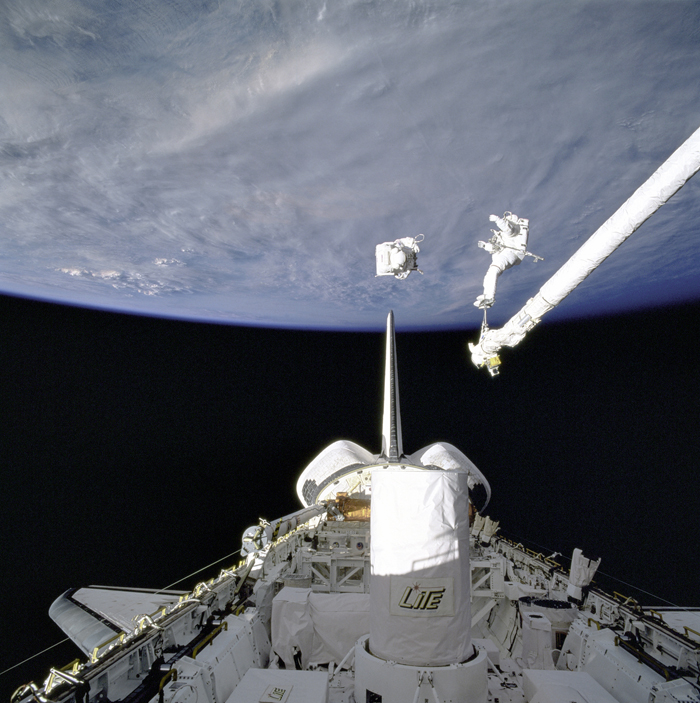 Space History Photo: SAFER Tests by Meade and Lee